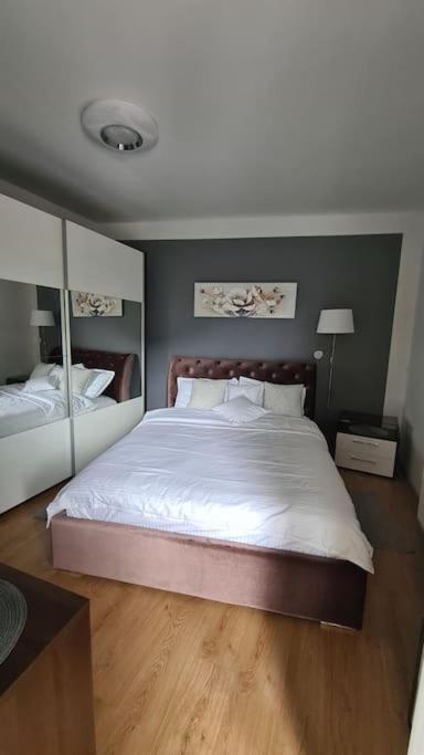 Apartament Vis De Sinaia ! Exteriör bild